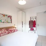 Le Petit Hotel