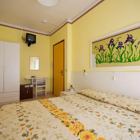 Le Petit Hotel 3*